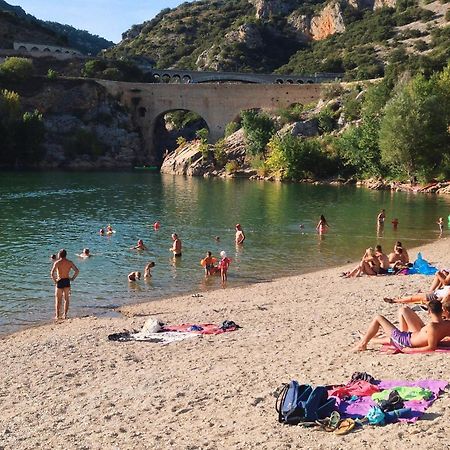 Gite Du Chant Des Oiseaux Saint-Guilhem-le-Desert Exterior photo
