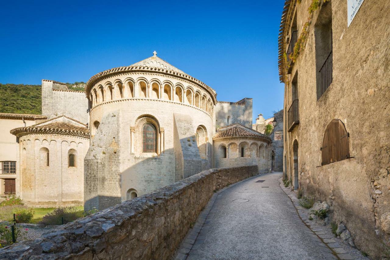 Gite Du Chant Des Oiseaux Saint-Guilhem-le-Desert Exterior photo